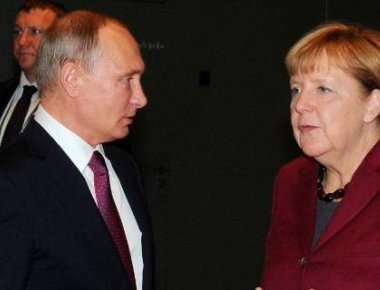 Α.Μέρκελ για επίθεση Αγ.Πετρούπολης: «Οι σκέψεις μου είναι με τις οικογένειες εκείνων που έχασαν τη ζωή τους»